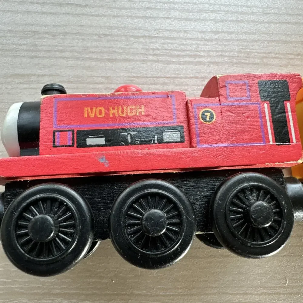Authentic Learning Wooden Thomas Train Ivo Hugh with Zoo Cars!